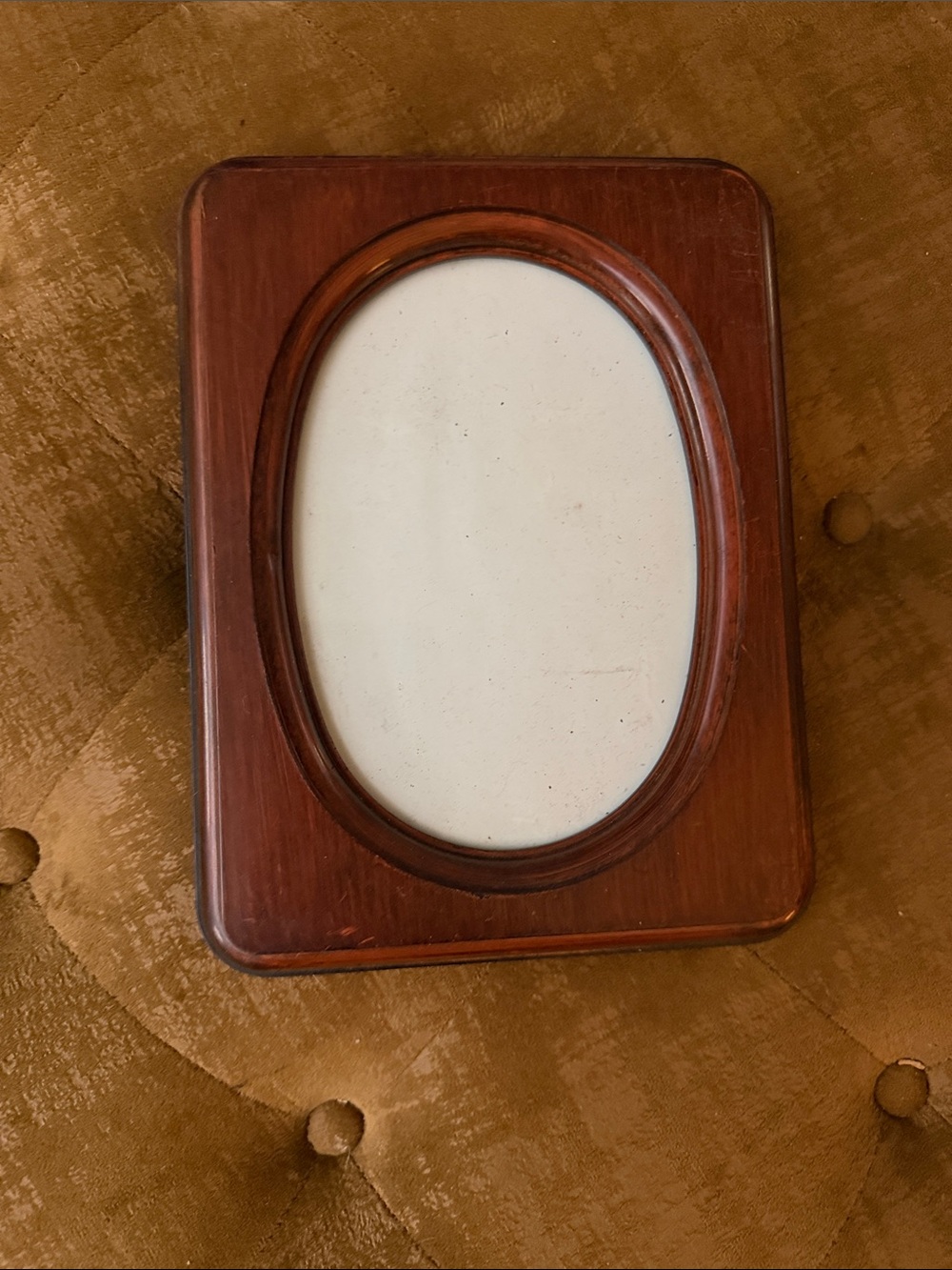 Wooden Oval 5x7 Photo Frame in Warm Brown